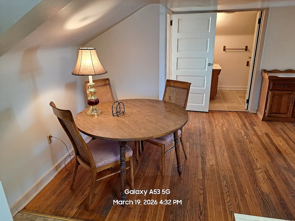 1 bed, 700 sqft, $900 — Photo 4