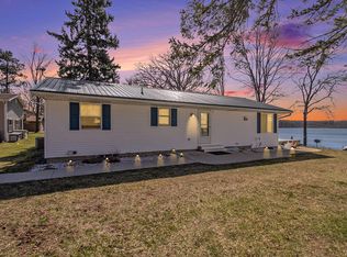 638 Dorbert Dr #18, Munith, MI 49259