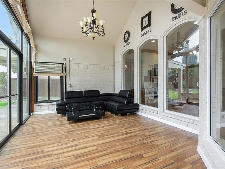 6925 Katherine Ct — Photo 23