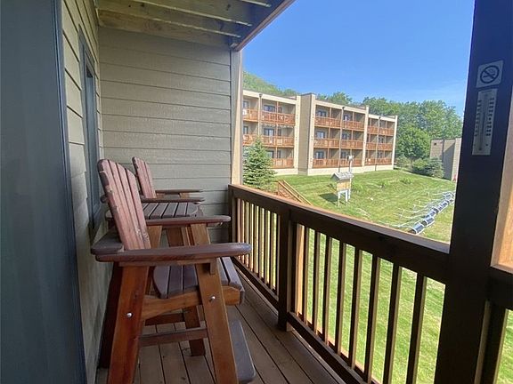 3rd image of 105 Sugar Ski Drive #524