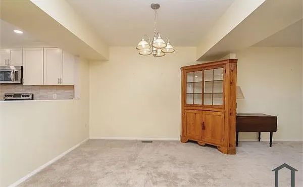 13 Gloucester Ct — Photo 6