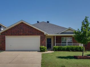 9836 Stoney Bridge Rd, Fort Worth, TX 76108