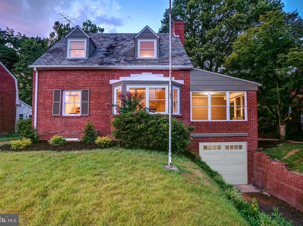 8005 Barron St, Takoma Park, MD 20912