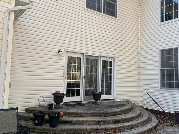 5th image of 1601 Rushing Stream Court Dr