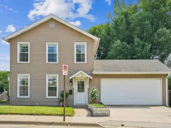 1120 W 5th St, Dubuque, IA 52001