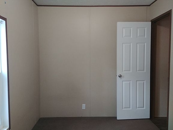 3rd image of 5040 Jack Pine Dr