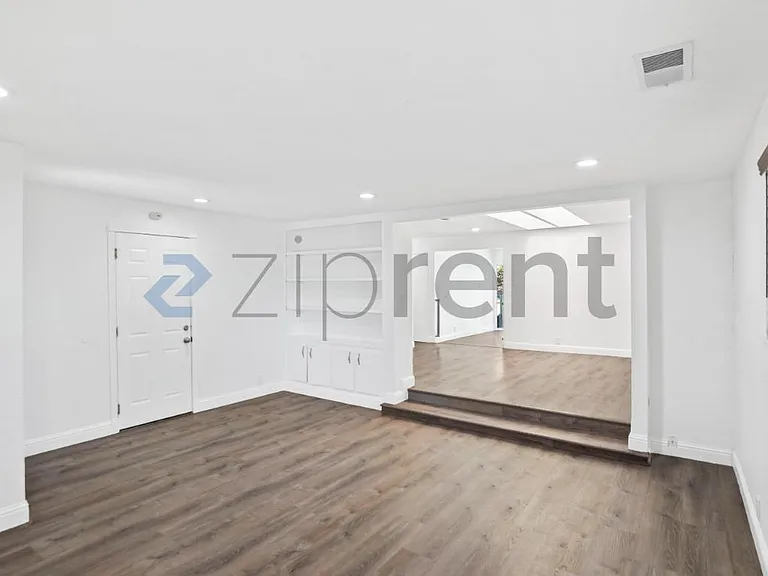 378 Spring Valley Ln — Photo 7