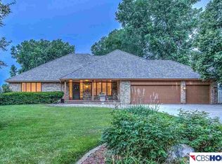 2016 N 103rd St, Omaha, NE 68134