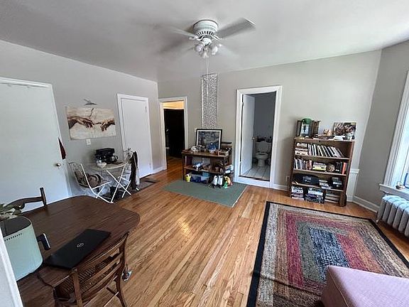 2nd image of 1154 W Lunt Ave APT 106