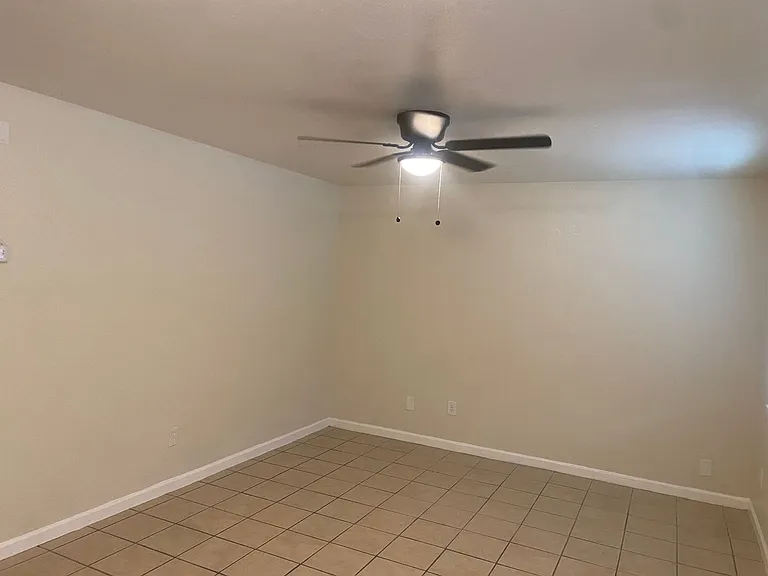 306 Calhoun Dr — Photo 16