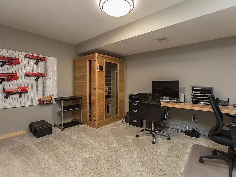 1020 Capri Dr NE — Photo 44