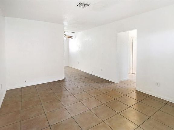 4th image of 2505 NW 13th Ct