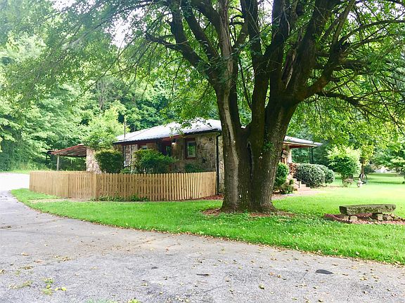 3rd image of 12147 Sewanee Hwy