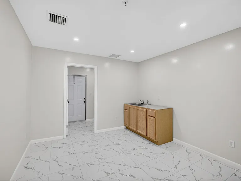 3255 Avenue J #2 — Photo 45
