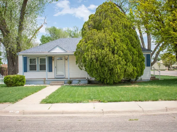 500 Saint Anthony St, Lakin, KS 67860