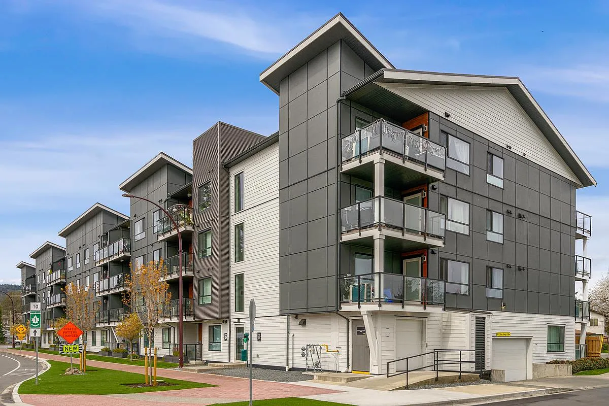 The Enclave Apartments — Photo 2