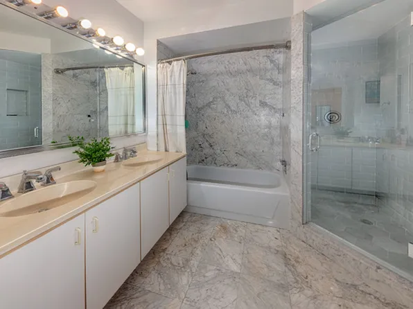 403 East 62nd Street image 8 of 11