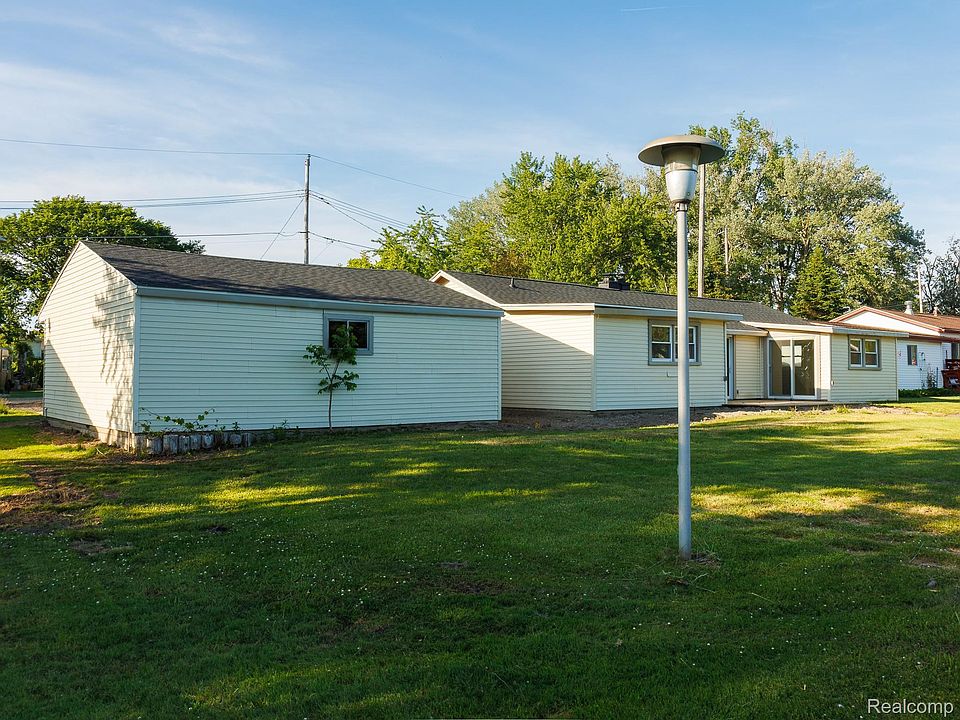 11560 Island Ct, photo 27