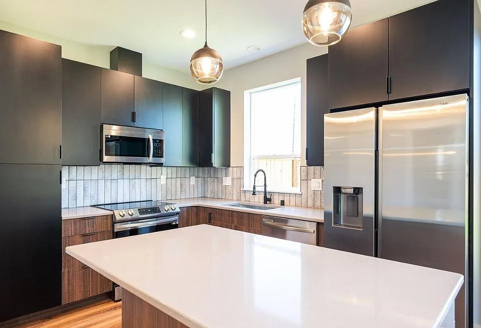 Kitchen - All new Appliances