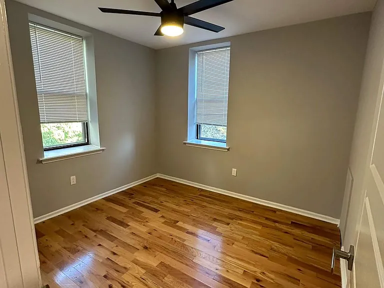 7057 Cresheim Rd #12 — Photo 5