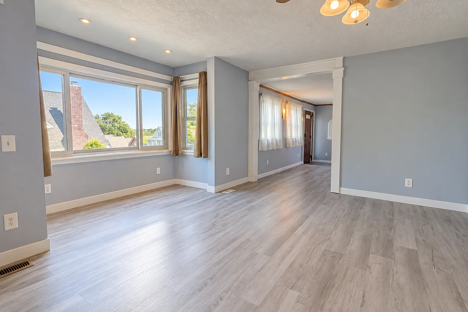 3 bed, 1488 sqft, $1,600 — Photo 3