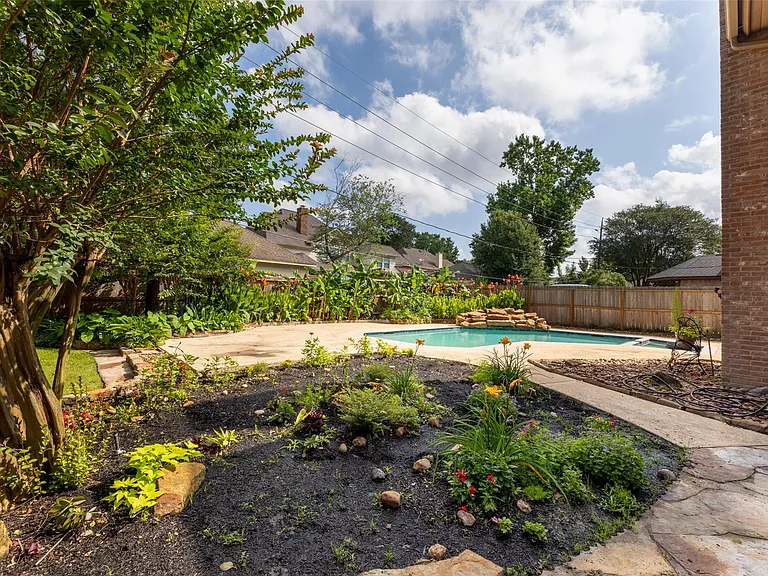 9714 Godstone Ln — Photo 44