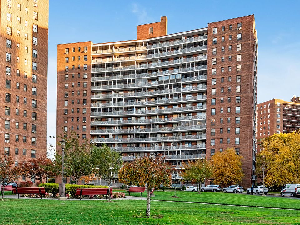 1st image of 61-45 98th St APT 17L