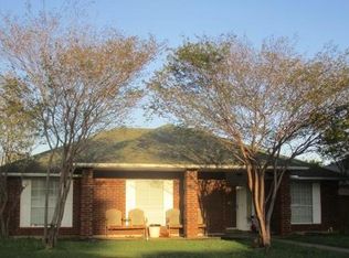 524 Dogwood Trl, Desoto, TX 75115
