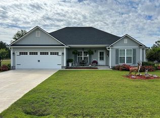 48 Hudson Dr, Ray City, GA 31645