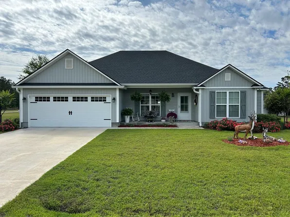 48 Hudson Dr, Ray City, GA 31645