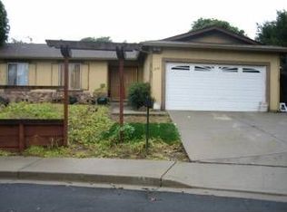 2114 Chestnut Dr, Pittsburg, CA