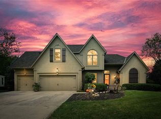 10830 S Cedar Niles Blvd, Olathe, KS 66061