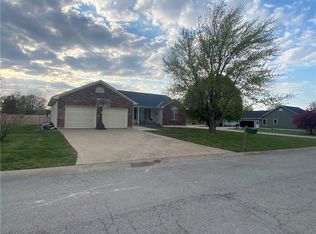 901 Orchid St, Garden City, MO 64747