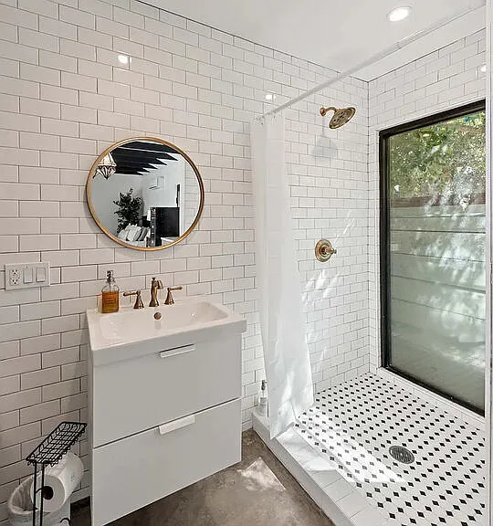 1724 N Sierra Bonita Ave — Photo 11