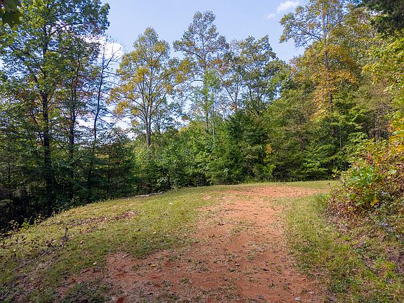 3rd image of 9 Berry Cove Rd