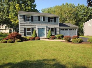 6 Solmar Dr, Rochester, NY 14624