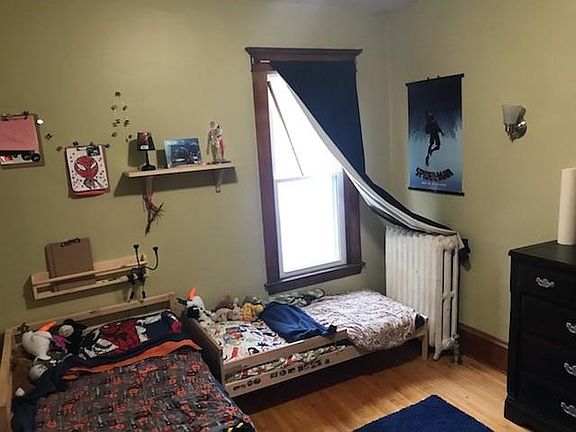3rd image of 2327 27th Ave S APT 1