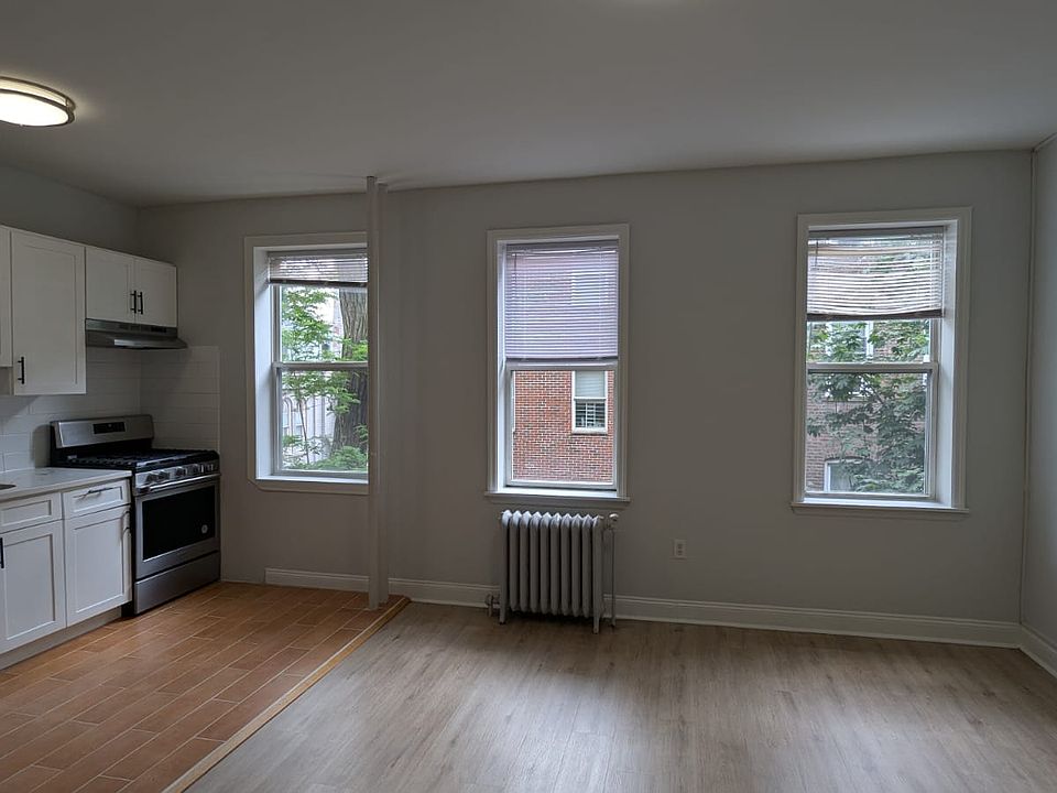1st image of 25 Kensington Ave APT 304