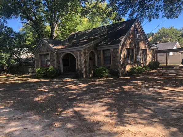 700 N West St, Morrilton, AR 72110