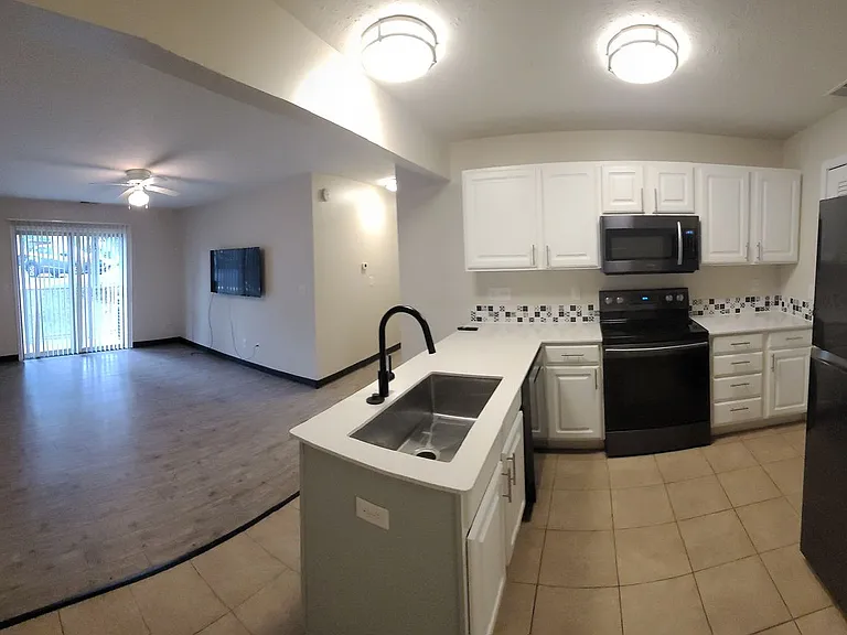1304 Palmer Dr — Photo 106