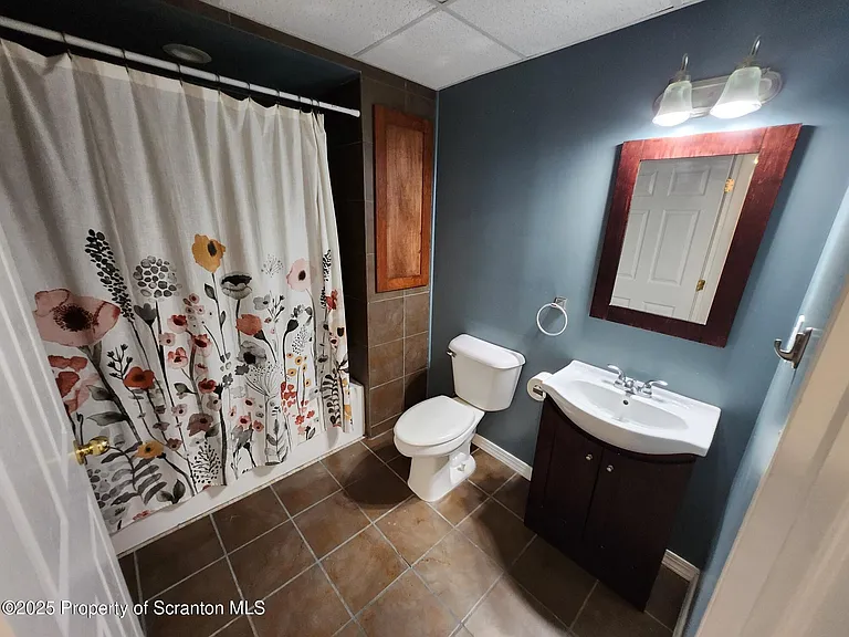 98 N Franklin St #2 — Photo 11