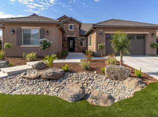 11905 N Champions Dr, Fresno, CA 93730