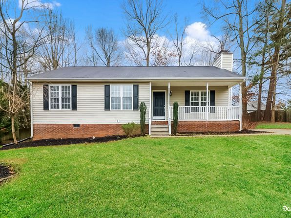 708 Stinson Ave, Holly Springs, NC 27540