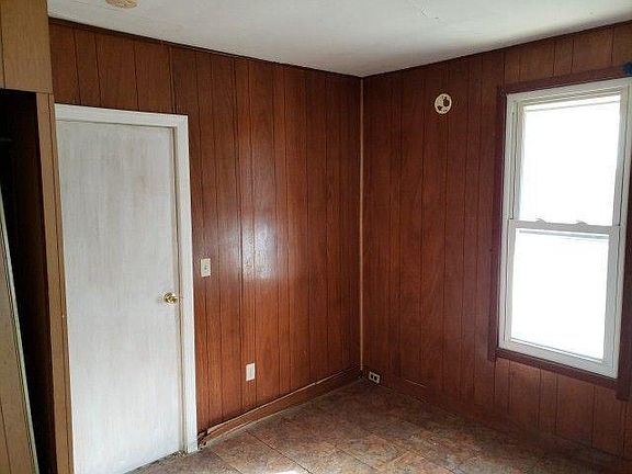 5th image of 10321 Olivet Ave
