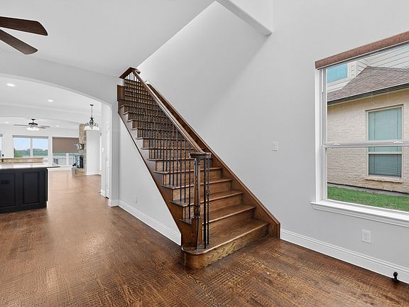 3rd image of 2313 Windjammer Way