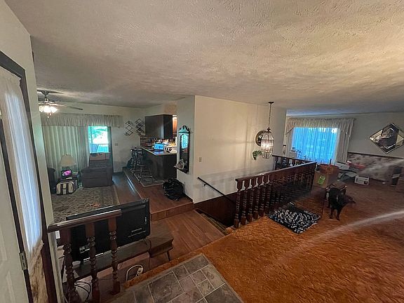 3rd image of 1236 N Bel Aire Blvd