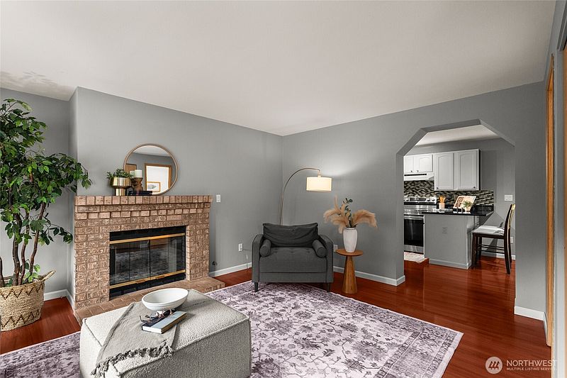 2nd image of 27408 NE 30th Way