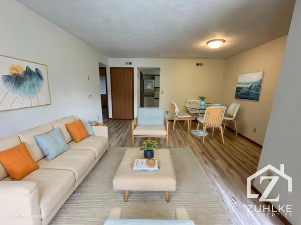 1204 Isabelle Cir APT 12, Norfolk, NE 68701