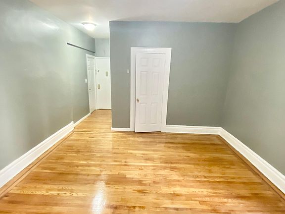 5th image of 115 Halsted St APT 104A