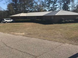 1710 Eastwood Dr, Waynesboro, MS 39367